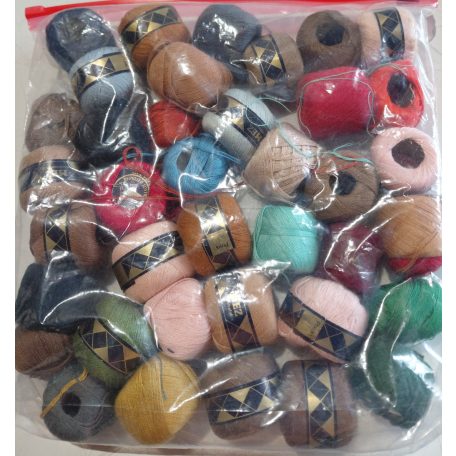 245g  38 db. MEZ pamut stoppolócérna