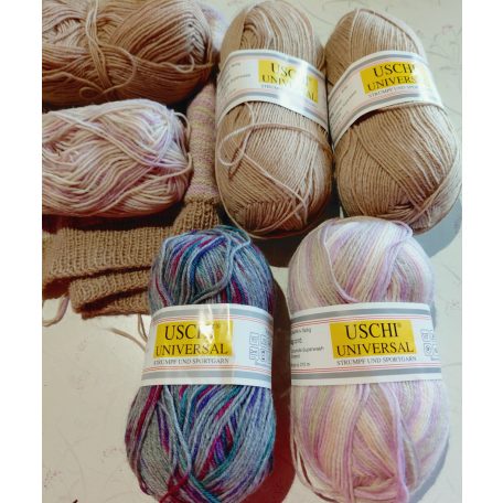330g Uschi Universal fonal 75% tiszta gyapjú+poliamid