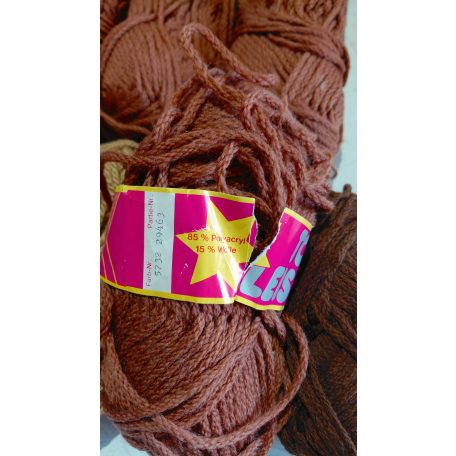 485g fonal 85% poliakril+ gyapjú