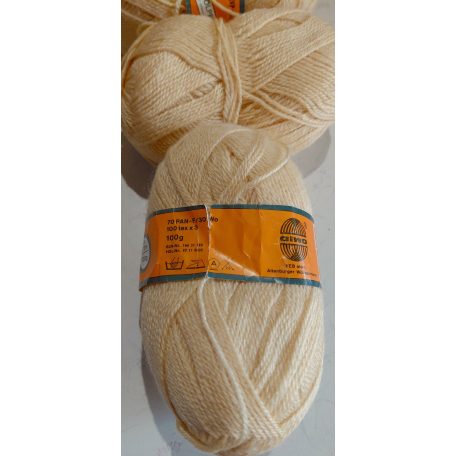 270g fonal 70% akril+ gyapjú
