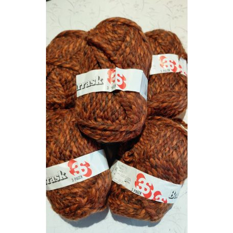 490g fonal 55% akril+ gyapjú