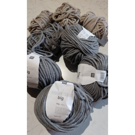 300g Rico Design Essential fonal 50% gyapjú+ poliakril