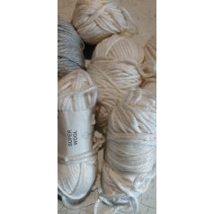 1230g Rico Design Super Wool fonal 75% poliakril+ gyapjú