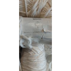 1230g Rico Design Super Wool fonal 75% poliakril+ gyapjú