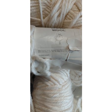 1230g Rico Design Super Wool fonal 75% poliakril+ gyapjú