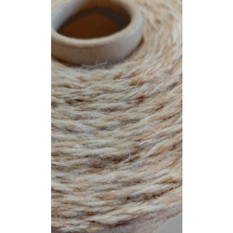 1600g gyapjúfonal szőnyeghez